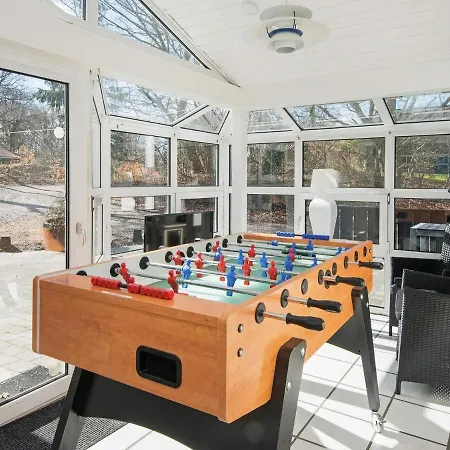 Luxury Oasis Near Grena Strand-by Traum Vakantiehuis Glesborg